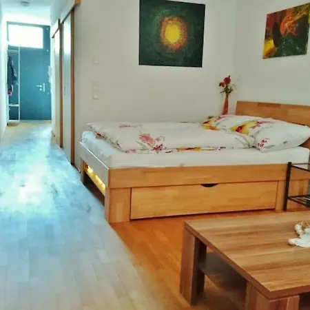 Im Herzen Von - Neu, Komfortabel & Ruhig Apartamento